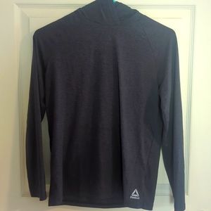🏷️LAST CHANCE SALE $5 ITEM🏷️ Reebok lightweight hoodie Boys